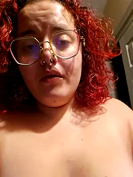 nuttiebuddy1 online show from 11, 9, 2025