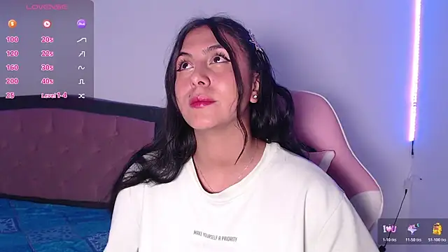 Sarahcutexoxox online show from 3, 11, 2025