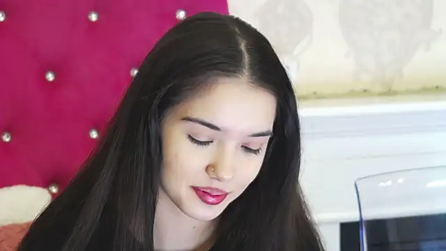 AlexisDevine online show from 2, 4, 2026