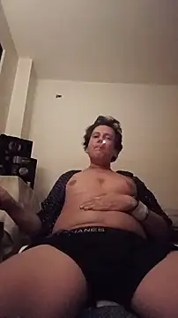 Pornoforpyros online show from 7, 10, 2025