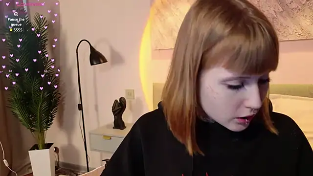 Snapshot of MilkMeSoftly chatting on 1, 5, 2026 MilkMeSoftly online show from 1, 5, 2026