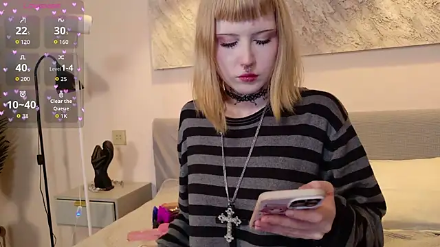 Snapshot of MilkMeSoftly chatting on 11, 5, 2026 MilkMeSoftly online show from 11, 5, 2026