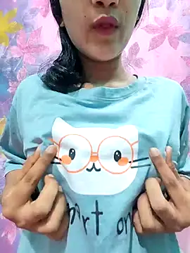 Snapshot of MariaEva69 chatting on 15, 10, 2025 MariaEva69 online show from 15, 10, 2025