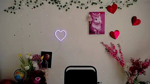 Amanda Bright  online show from 12, 3, 2026