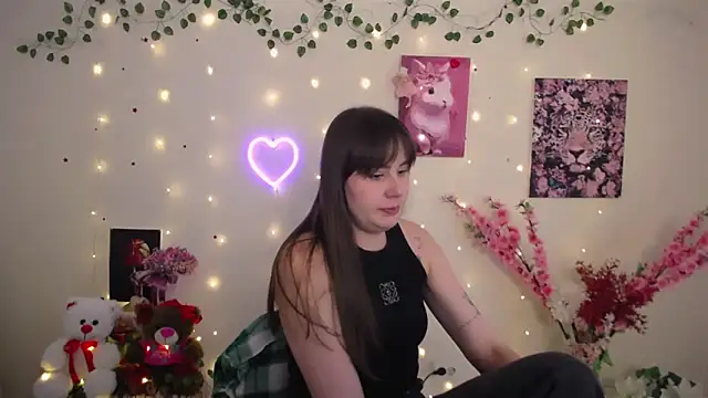 Amanda Bright  online show from 15, 5, 2026