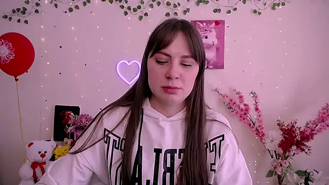 Amanda Bright  online show from 15, 4, 2026