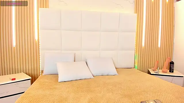 Elody rousse online show from 24, 10, 2025