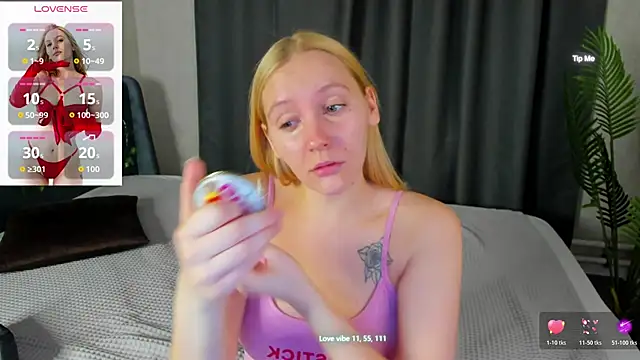 Anna Chelsea online show from 14, 11, 2025