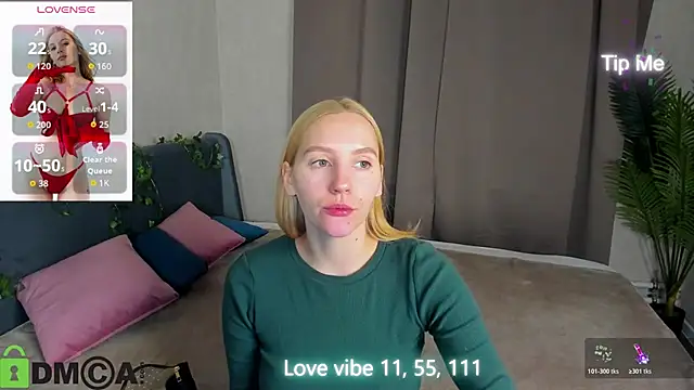 Snapshot of Anna_Chelsea chatting on 18, 12, 2025 Anna Chelsea online show from 18, 12, 2025