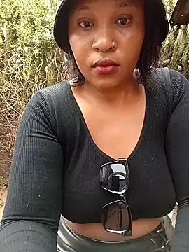 Snapshot of sweetLady89 chatting on 28, 10, 2025 sweetLady89 online show from 28, 10, 2025