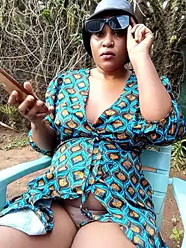 Snapshot of sweetLady89 chatting on 10, 11, 2025 sweetLady89 online show from 10, 11, 2025