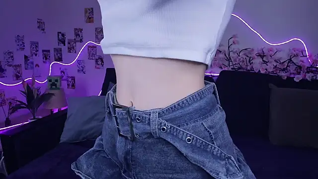 Megan--chan online show from 18, 11, 2025