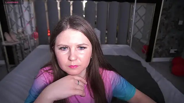 CraveeDoll online show from 2, 3, 2026