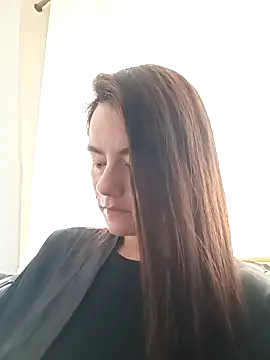 Demy Rhoades online show from 16, 4, 2026