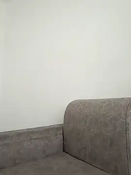 Demy Rhoades online show from 4, 2, 2026