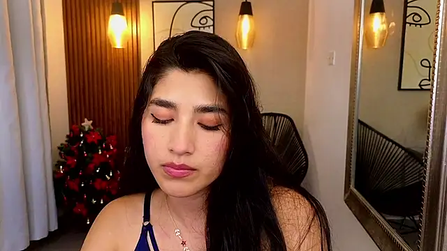 Lia Mar  online show from 1, 12, 2025