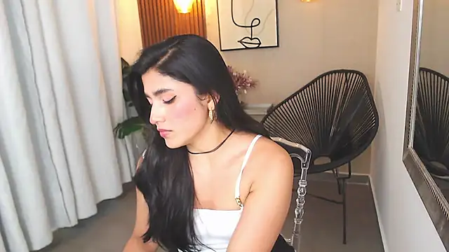 Lia Mar  online show from 4, 3, 2026