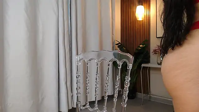 Lia Mar  online show from 14, 1, 2026