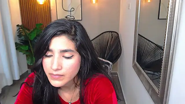 Lia Mar  online show from 12, 4, 2026