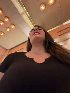 BellaLeclair online show from 11, 3, 2026