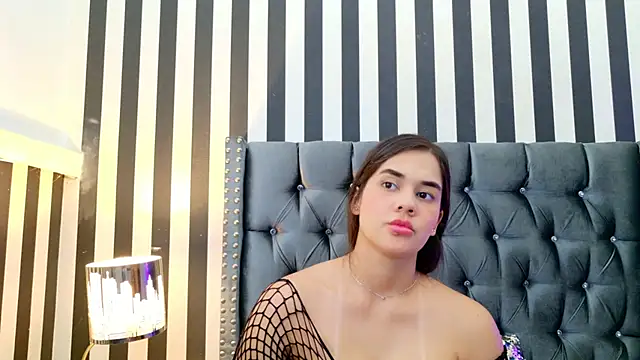 BellaLeclair online show from 9, 1, 2026