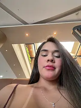 BellaLeclair online show from 10, 2, 2026