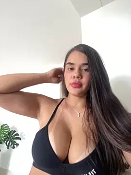 BellaLeclair online show from 4, 3, 2026