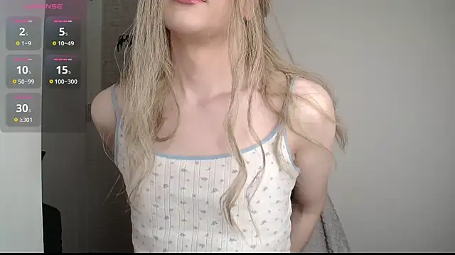 Snapshot of Crystal_Valentine chatting on 25, 5, 2026 Crystal Valentine online show from 25, 5, 2026