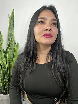 Snapshot of meli__brown chatting on 18, 5, 2026 meli brown online show from 18, 5, 2026