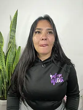 Snapshot of meli__brown chatting on 19, 5, 2026 meli brown online show from 19, 5, 2026