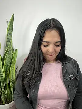 Snapshot of meli__brown chatting on 13, 5, 2026 meli brown online show from 13, 5, 2026