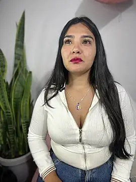 Snapshot of meli__brown chatting on 31, 5, 2026 meli brown online show from 31, 5, 2026