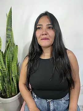 Snapshot of meli__brown chatting on 16, 5, 2026 meli brown online show from 16, 5, 2026