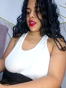 Snapshot of Yemaly_Lee chatting on 3, 5, 2026 Yemaly Lee online show from 3, 5, 2026