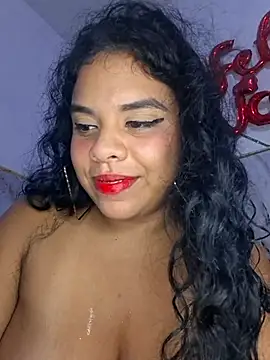 Snapshot of Yemaly_Lee chatting on 6, 4, 2026 Yemaly Lee online show from 6, 4, 2026