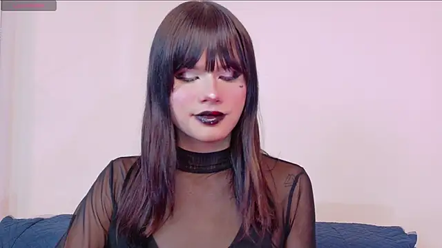 NATASHAA WINZ online show from 4, 5, 2026