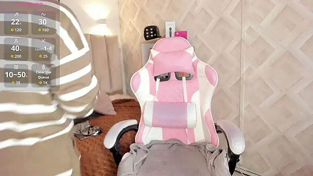 Clhoe Johnson online show from 6, 3, 2026