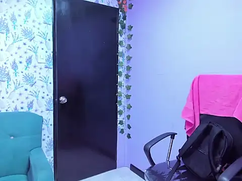  Hannah Hot online show from 9, 10, 2025