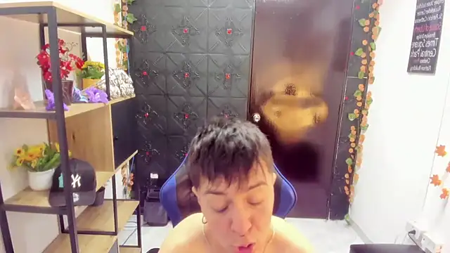  Hannah Hot online show from 22, 4, 2026