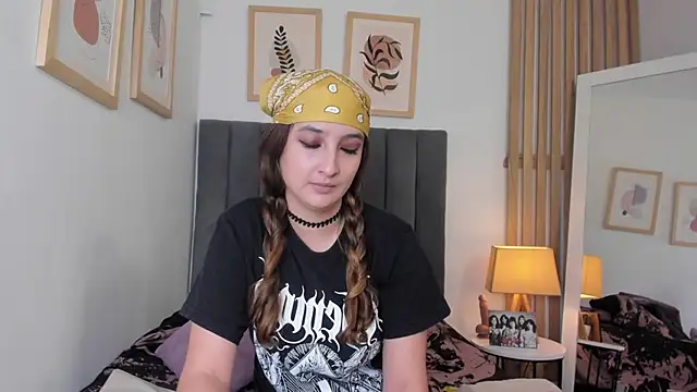 Alice Dickinssonn online show from 14, 2, 2026