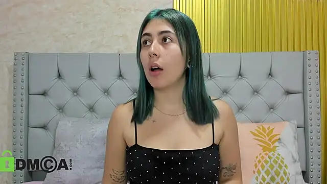 Skarlet 04 online show from 27, 11, 2025