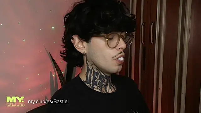 Mihail leroy online show from 23, 3, 2026