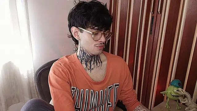 Mihail leroy online show from 18, 12, 2025