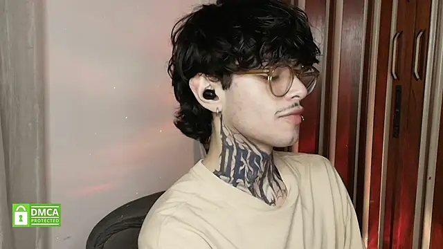 Mihail leroy online show from 25, 2, 2026