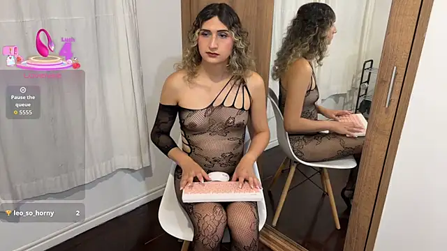 kayleesims  online show from 11, 6, 2026