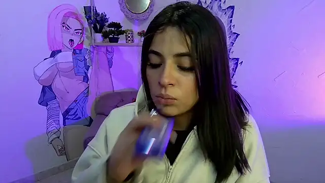 sofi lara28 online show from 13, 3, 2026