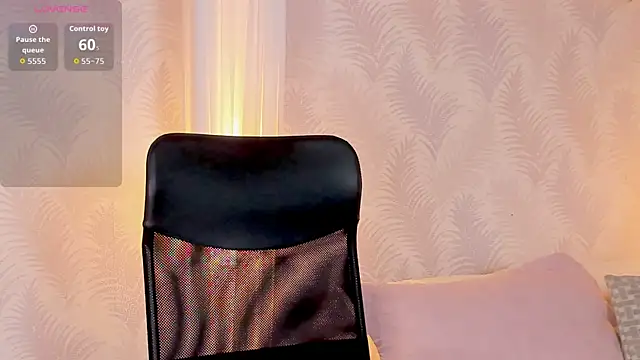 Snapshot of antonellacooper__ chatting on 13, 11, 2025 antonellacooper online show from 13, 11, 2025