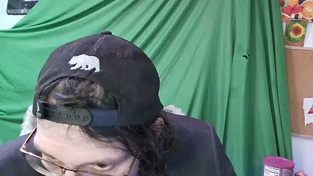 Snapshot of MasterDaddyCool chatting on 22, 10, 2025 MasterDaddyCool online show from 22, 10, 2025