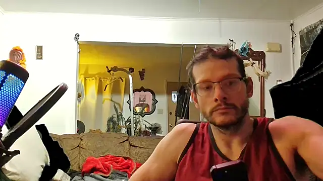 Snapshot of MasterDaddyCool chatting on 4, 11, 2025 MasterDaddyCool online show from 4, 11, 2025