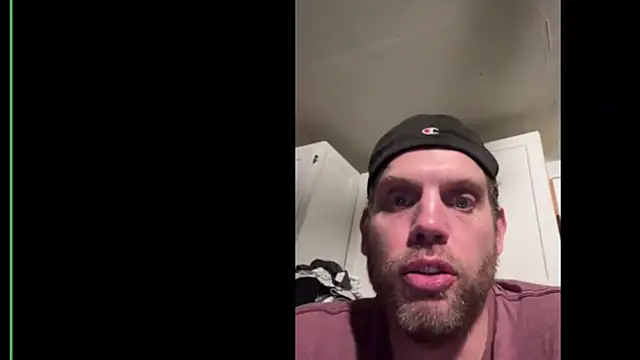 Snapshot of MasterDaddyCool chatting on 29, 10, 2025 MasterDaddyCool online show from 29, 10, 2025